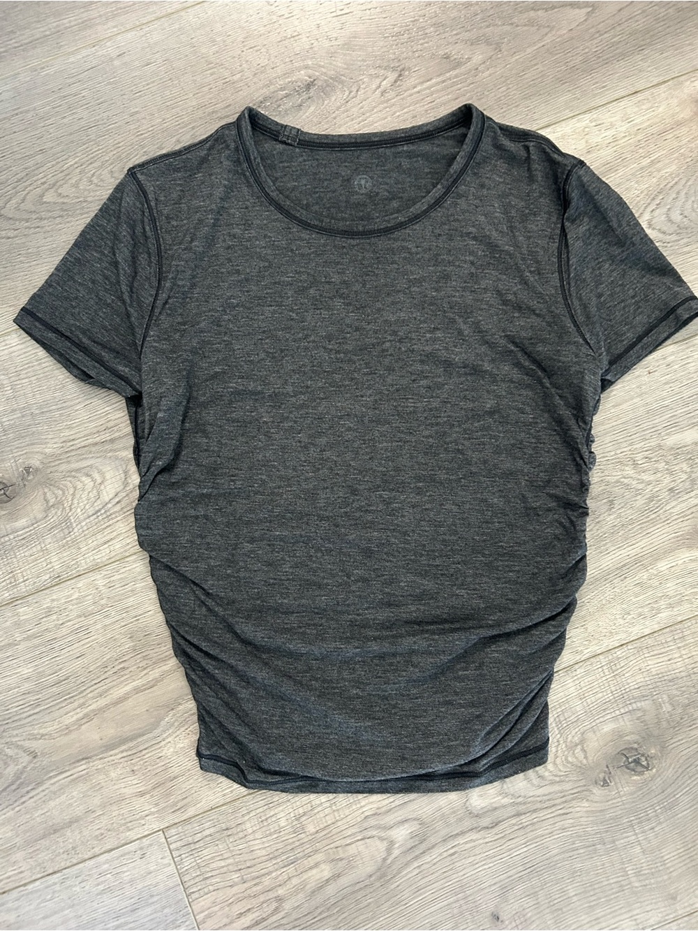 lululemon athletica Short Sleeve Tee in Charcoal Gray